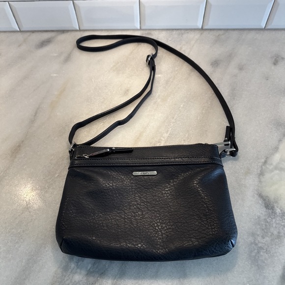 RALPH LAUREN CHAPS BLACK FAUX LEATHER CROSSBODY BAG w/ADJUSTABLE STRAP - Picture 2 of 13